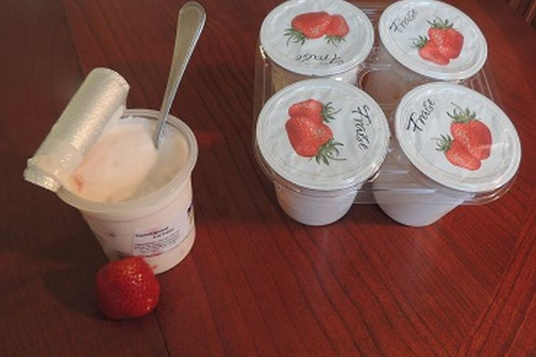 4 yaourts brassés fermier à la fraise