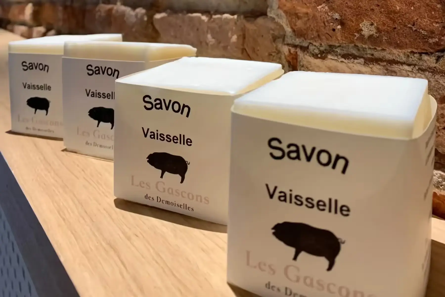 savon pour vaisselle au profit du secours populaire