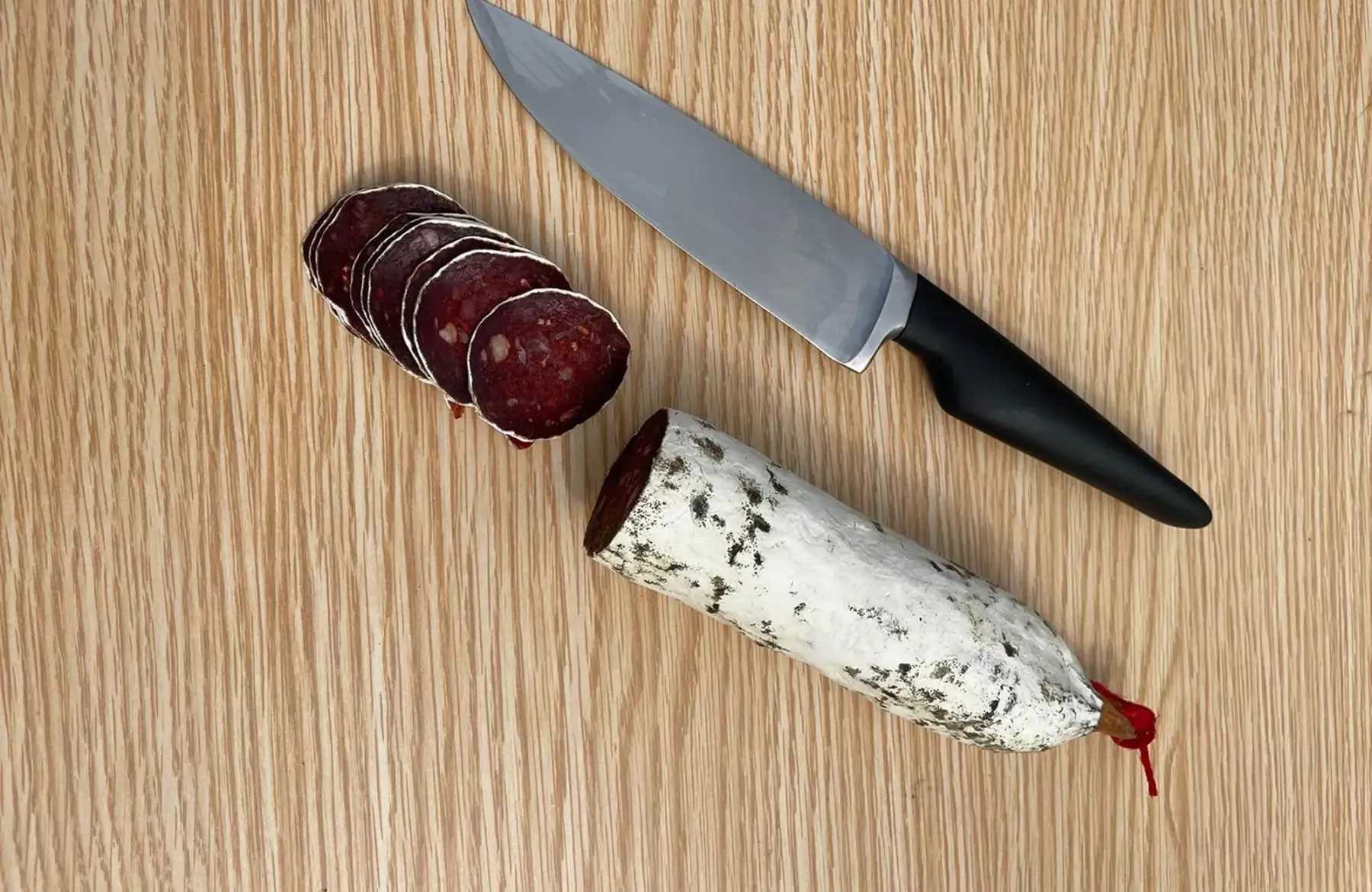 Gros saucisson sec de bœuf au PIMENT D’ESPELETTE