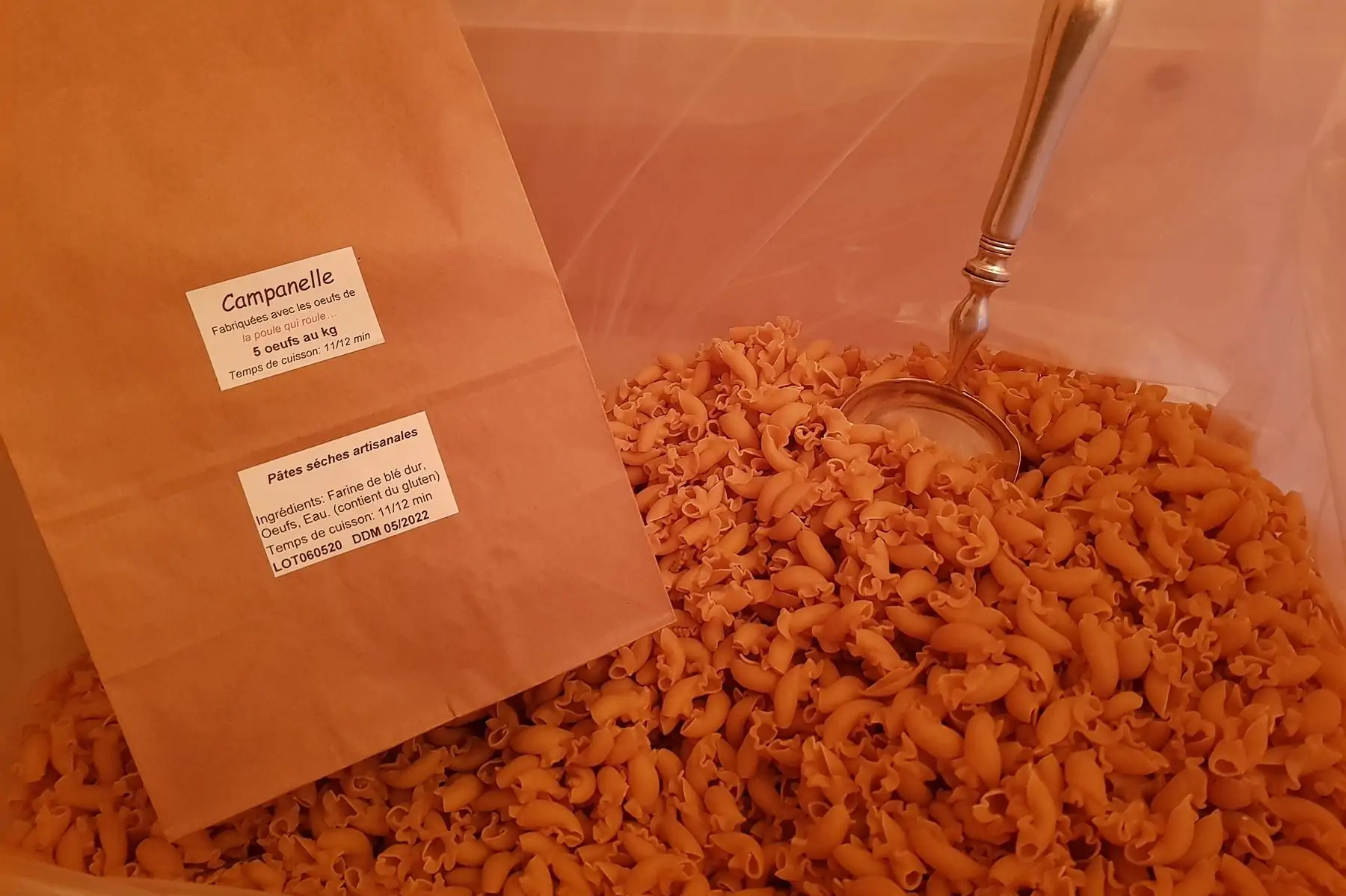 pâtes aux oeufs campanelle