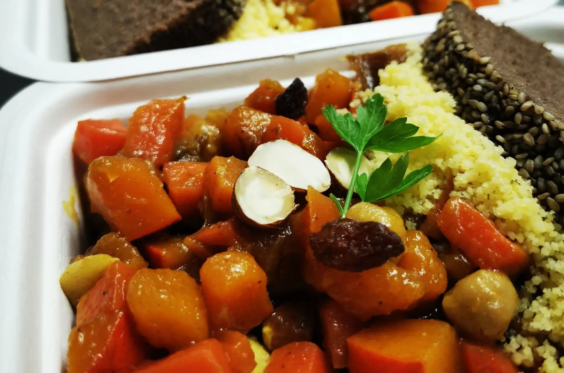 box: tajine aux légumes d'hiver, semoule v sg