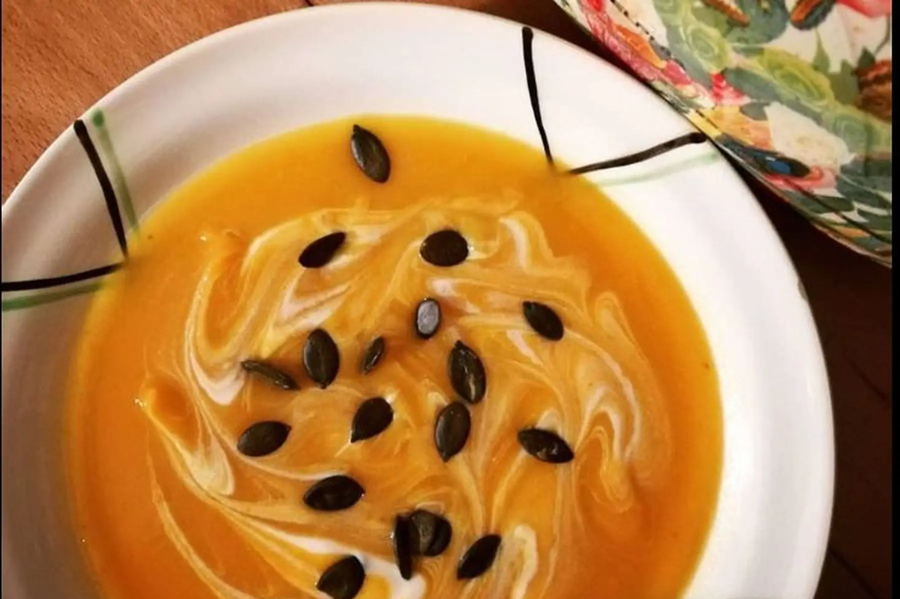 velouté de courge butternut, lentilles corail et noisettes 30cl v sg