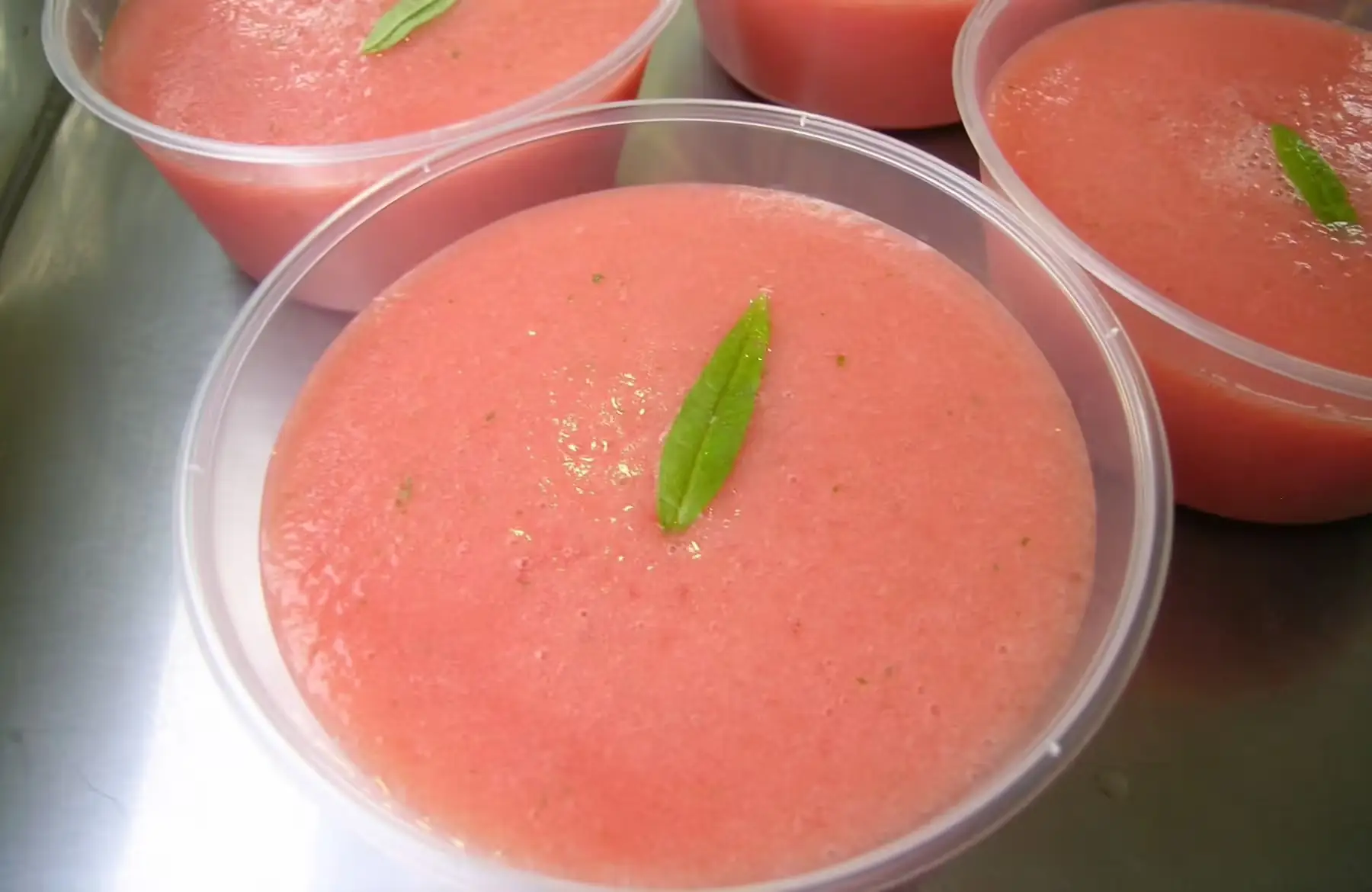 gaspacho de melon, concombre et menthe