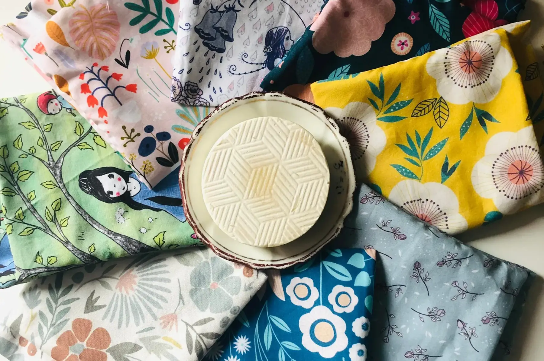 pochette à savon motif aléatoire