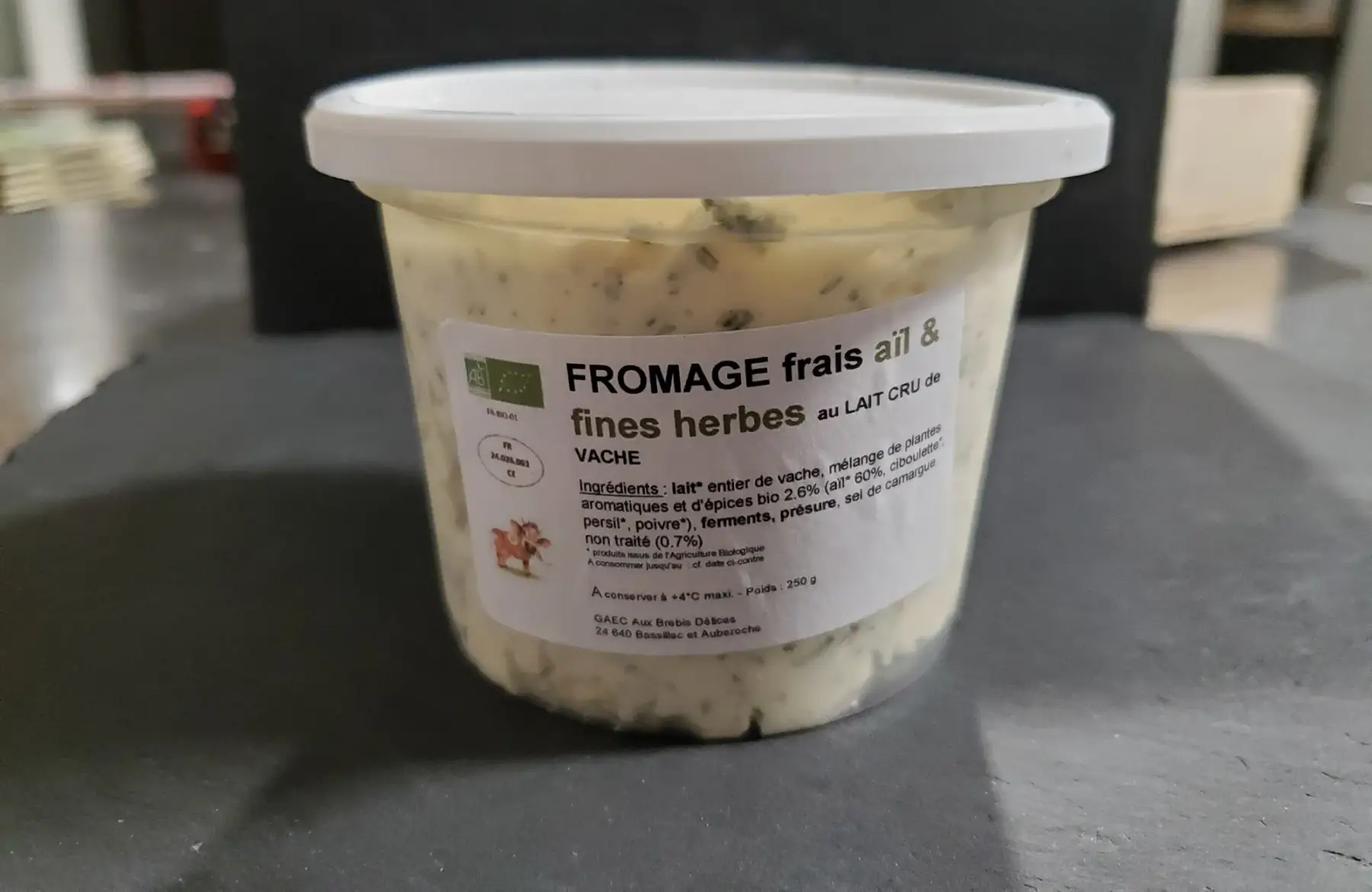 fromage frais ail et fines herbes de vache au lait thermisé - 250 g