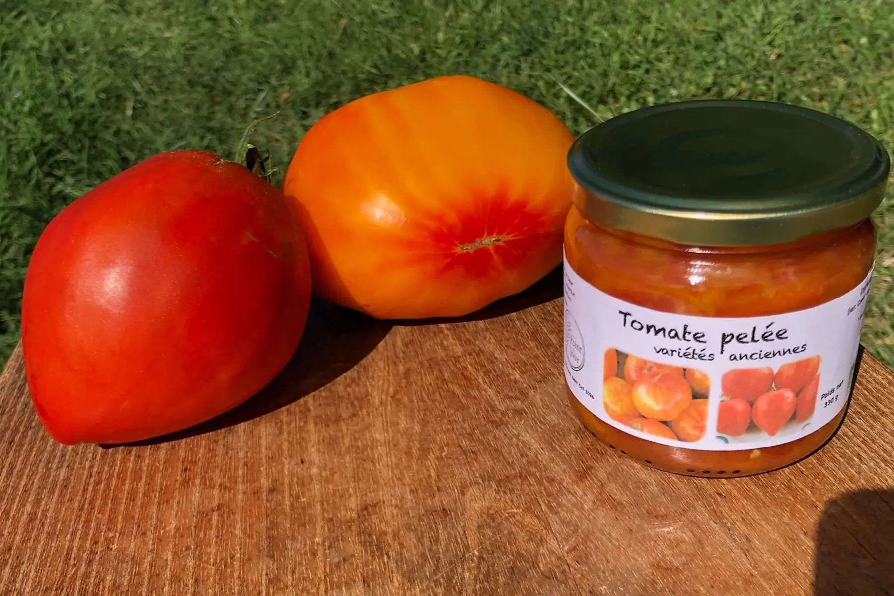Tomates anciennes pelées