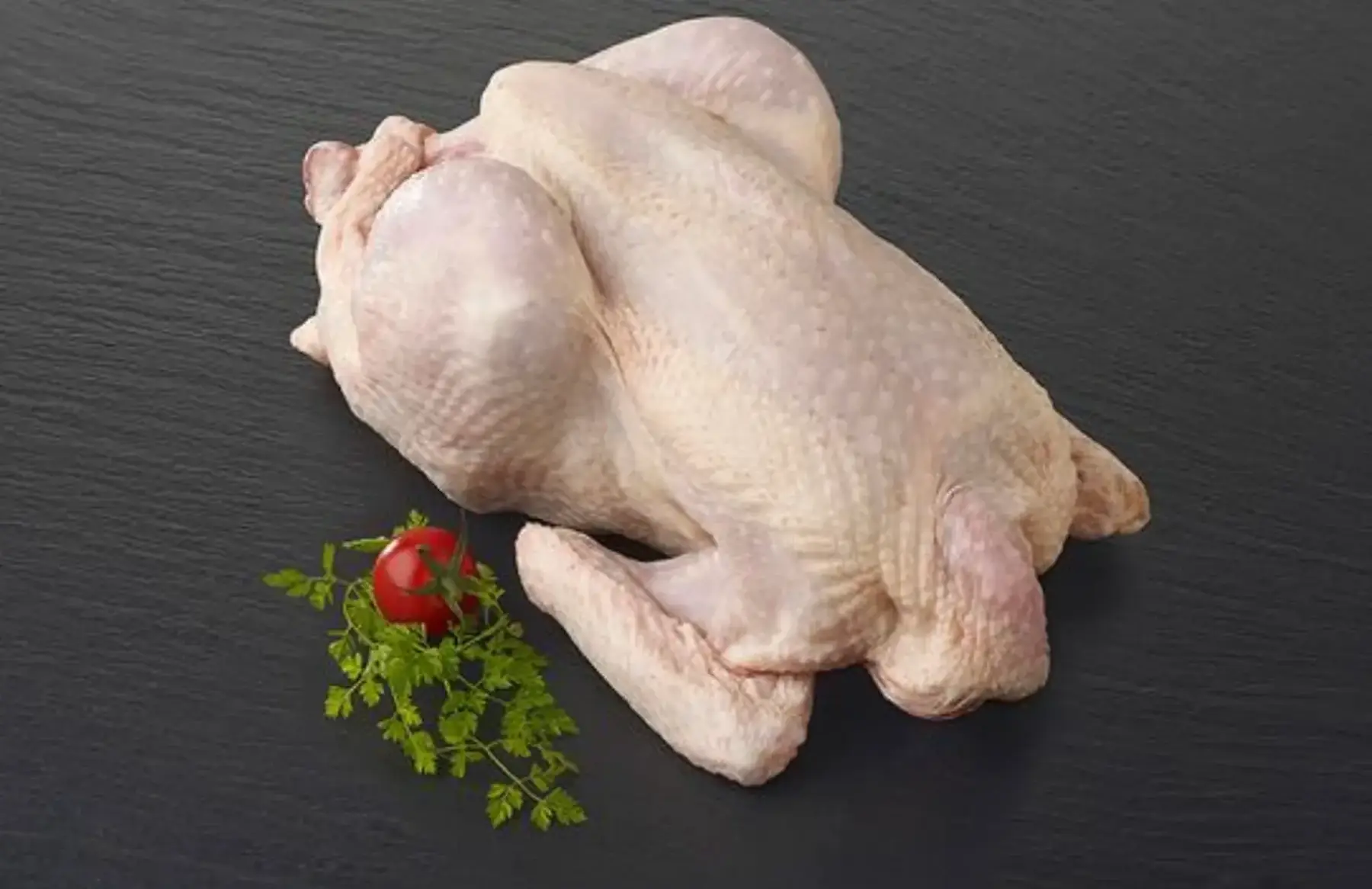 poulet fermier prêt a cuire