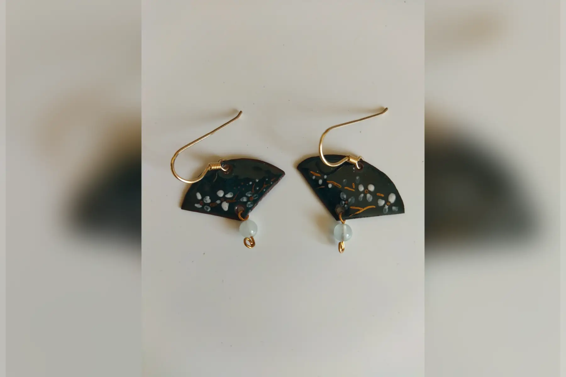 éventails, boucles d'oreilles vertes