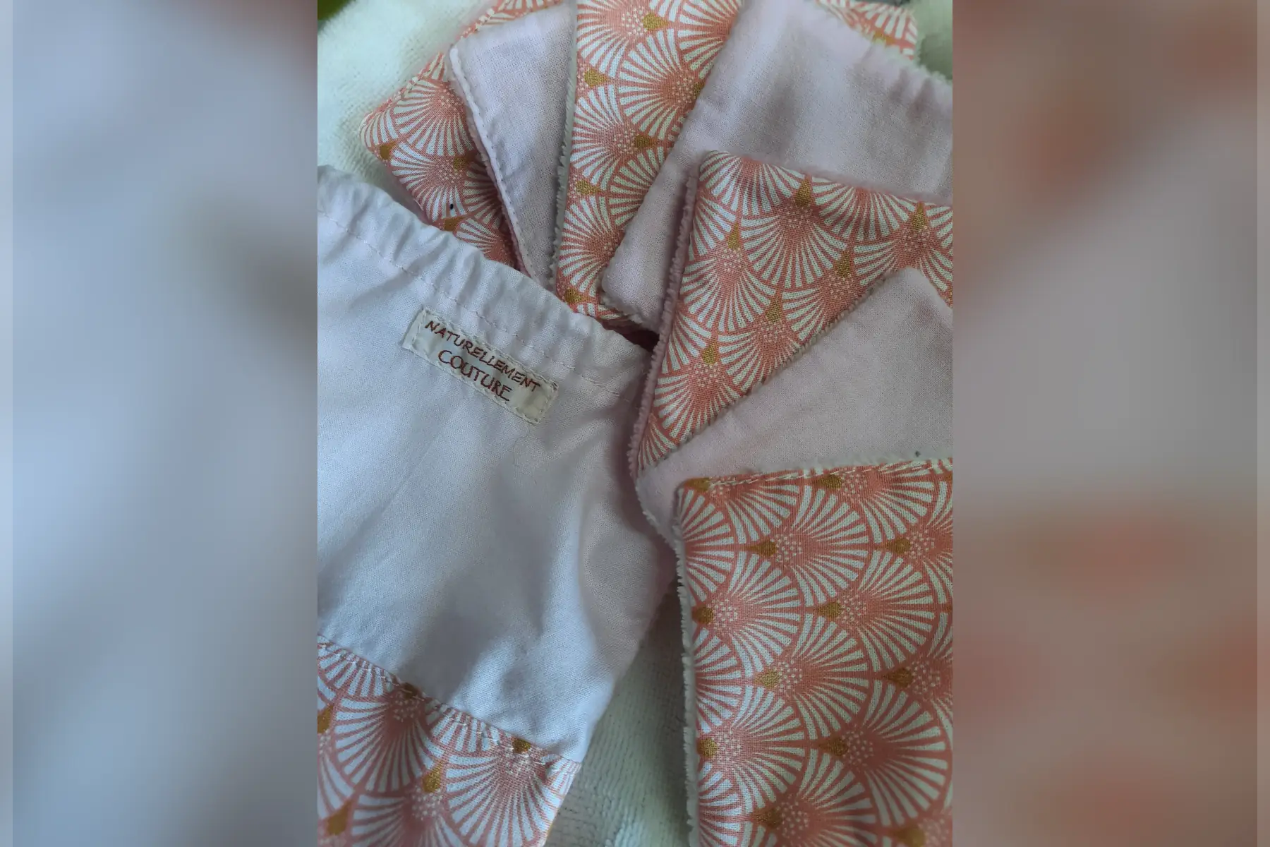 lingettes +pochette " rose"