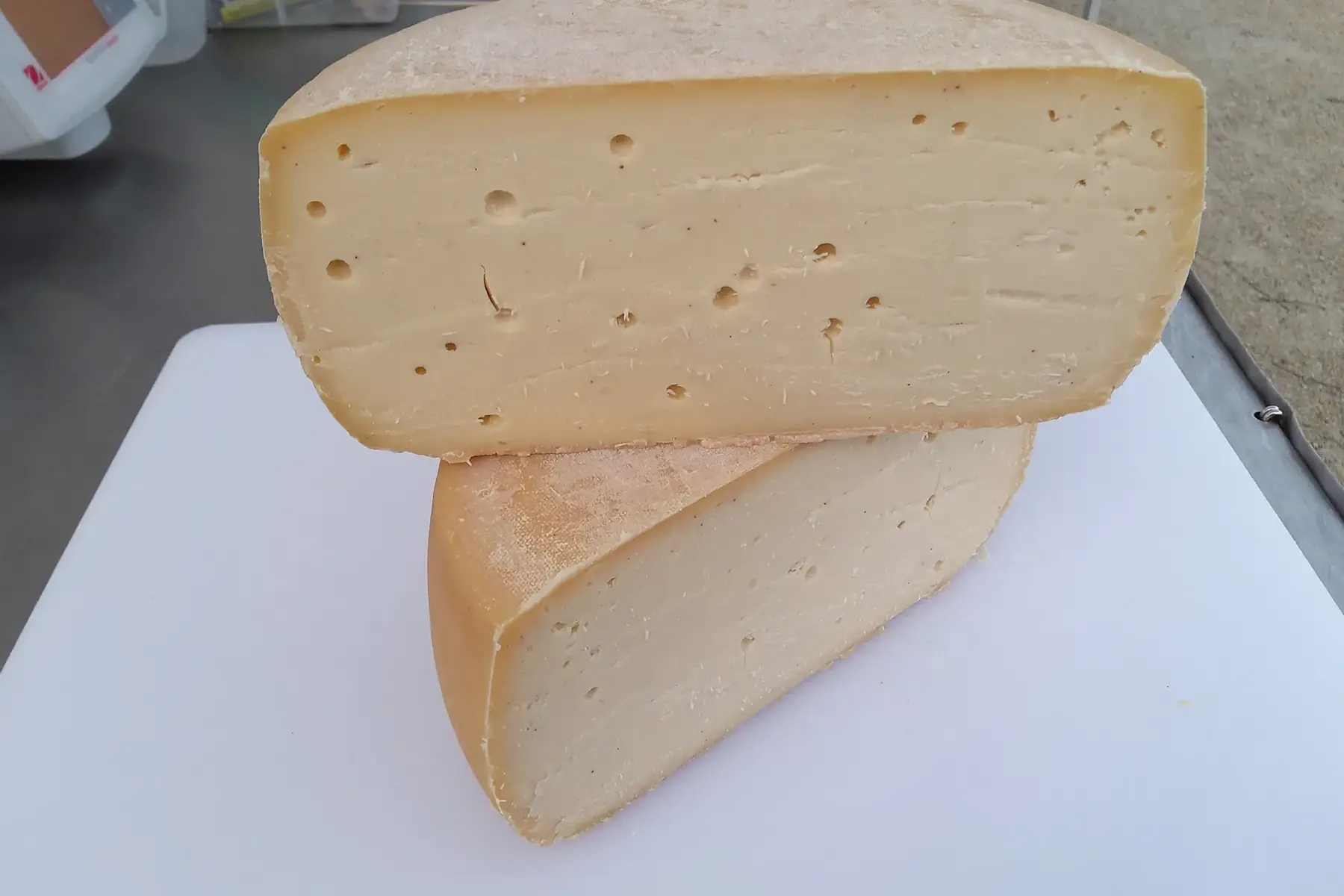 fromage de vache au lait cru ( l'équilibre ) fruité