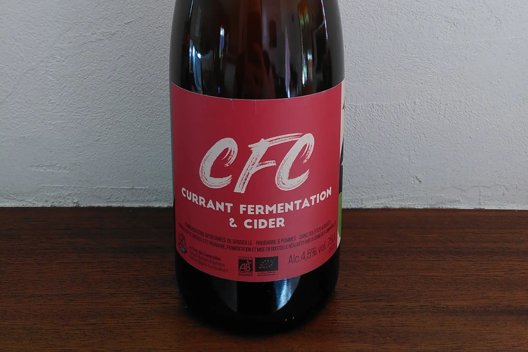 cfc - boisson pomme groseille rhubarbe fermentée - bouteille 0.75 l