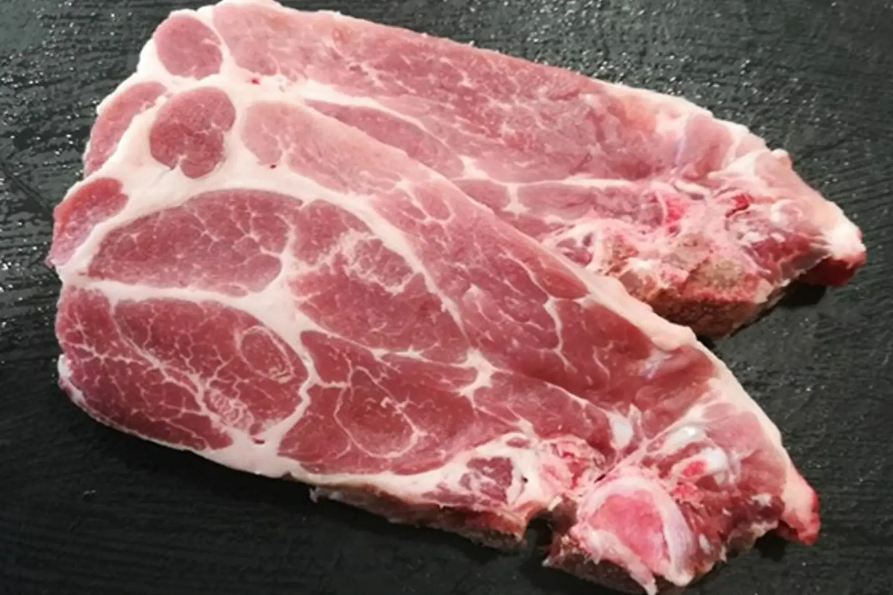 côtes de porc dans l'échine