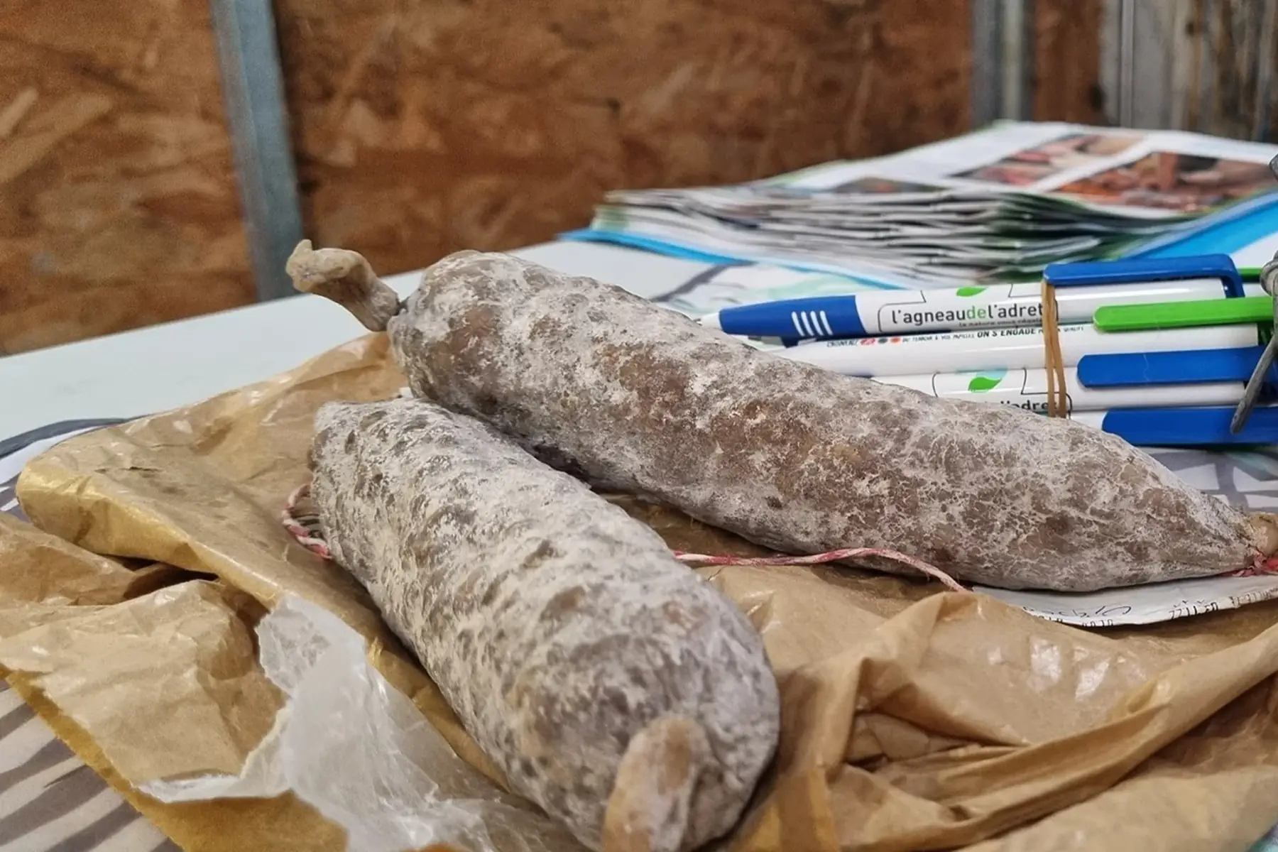 saucisson de brebis nature ( entre 240g et 270g)