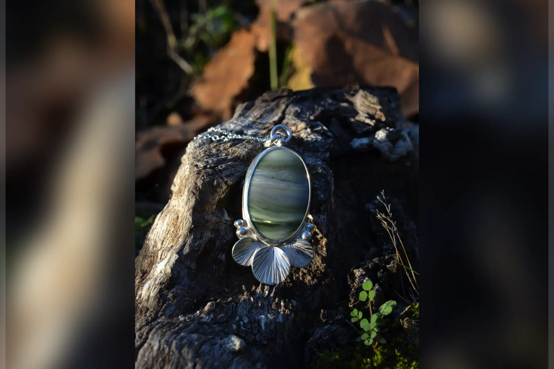 pendentif argent et lizardite