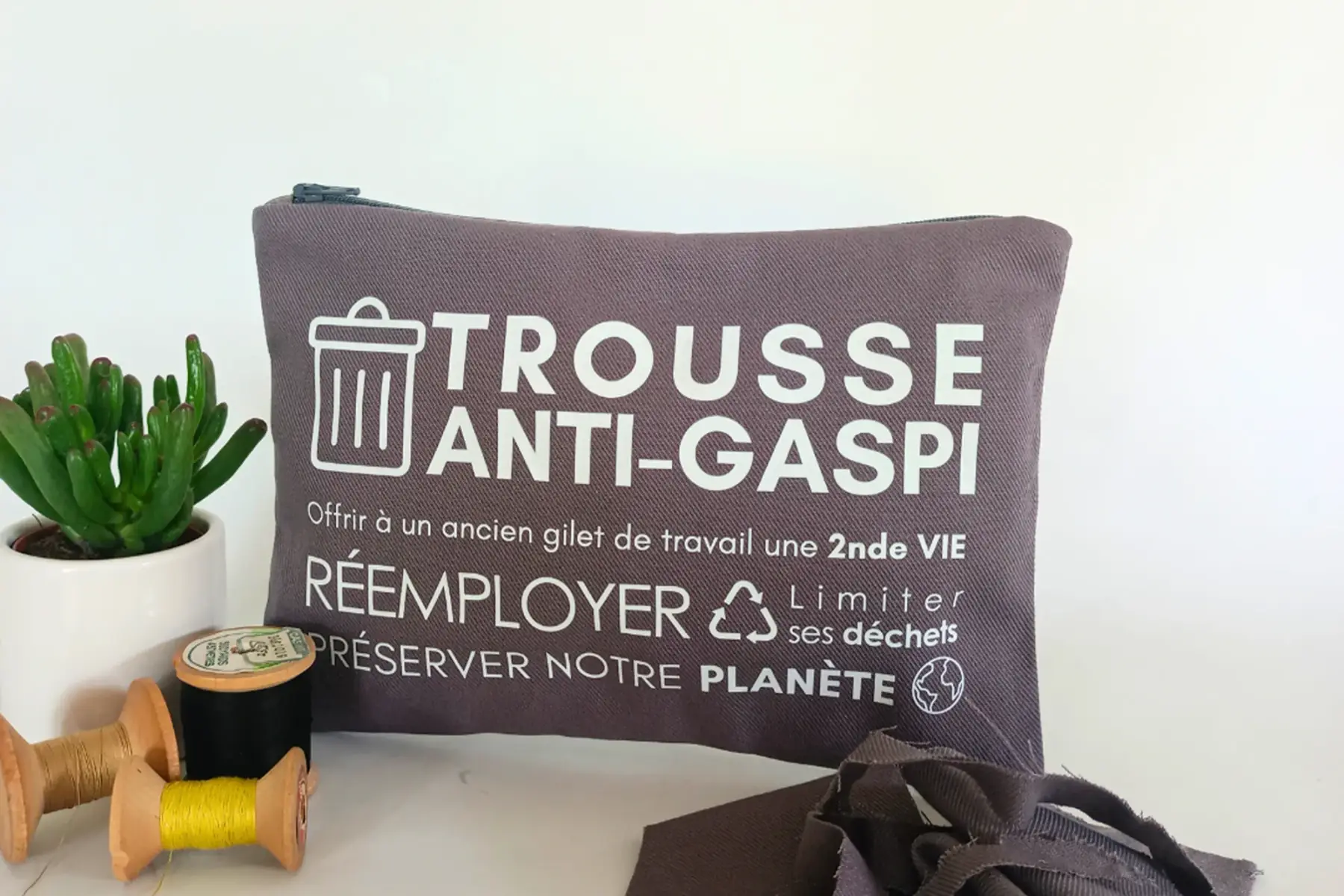 trousse upcyclée florida