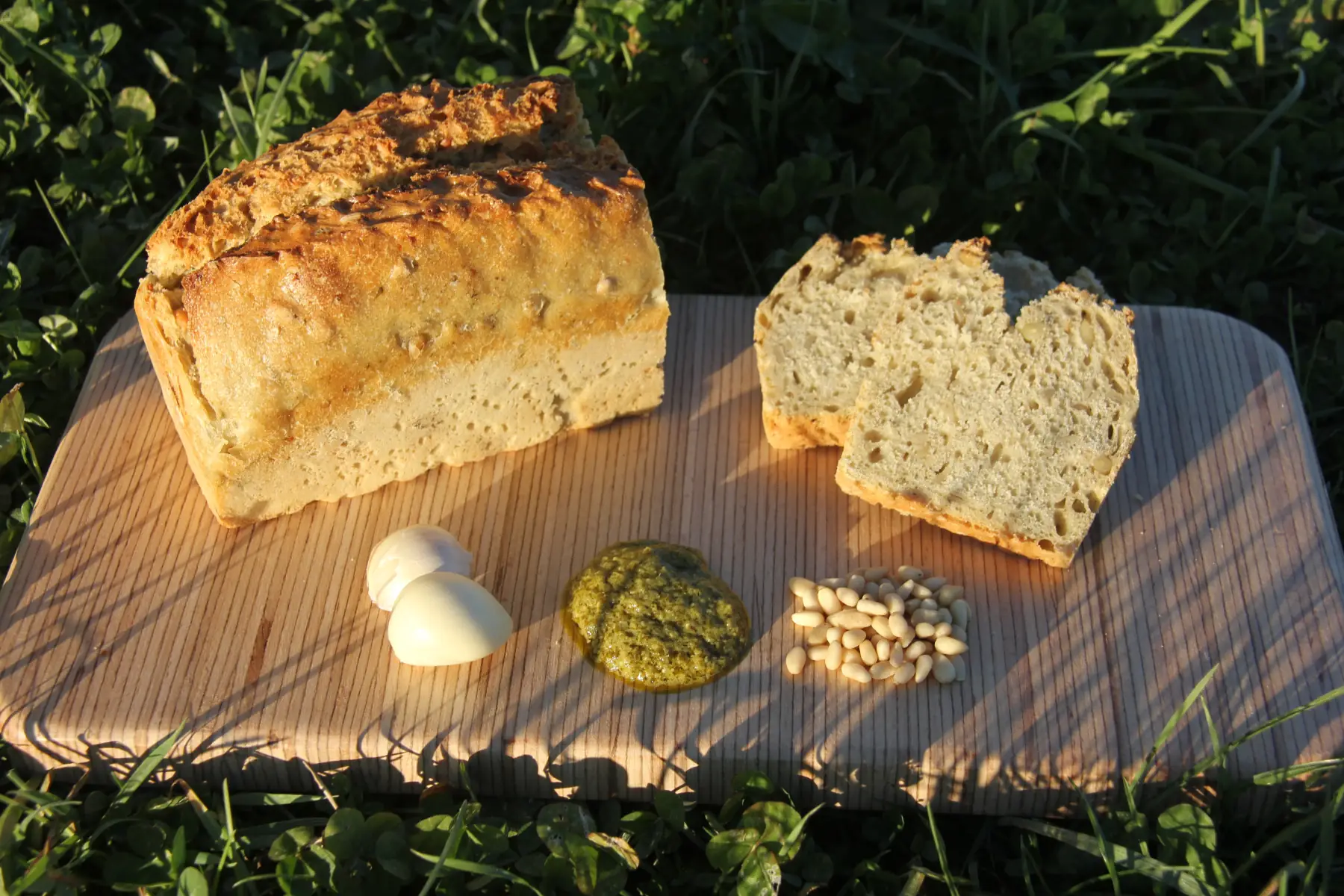 Pain Pesto-Pignons-Ail