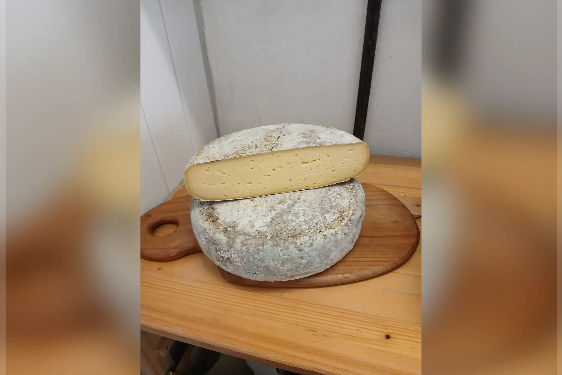 tomme de Saint-Moreil