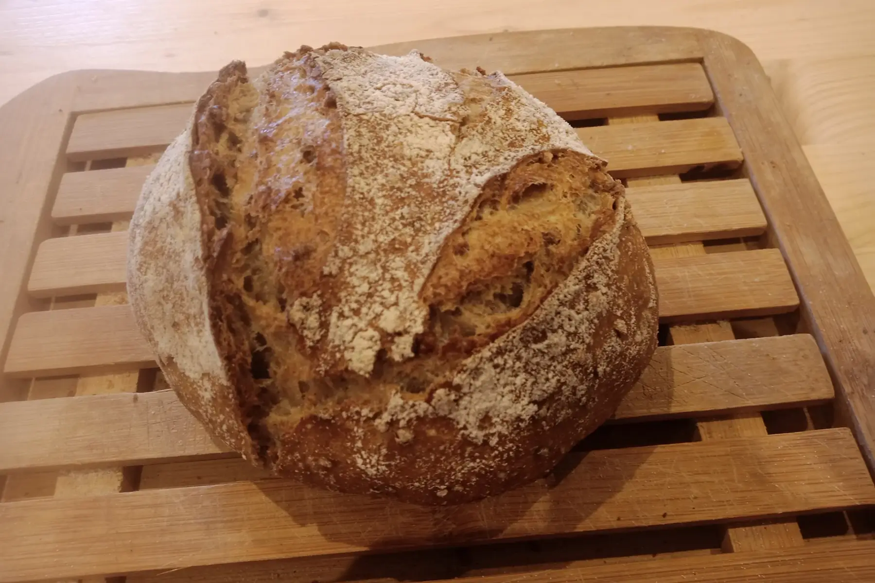 Pain au levain aux noix