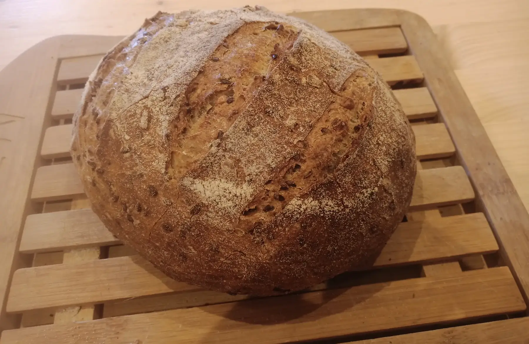 Pain aux graines au levain