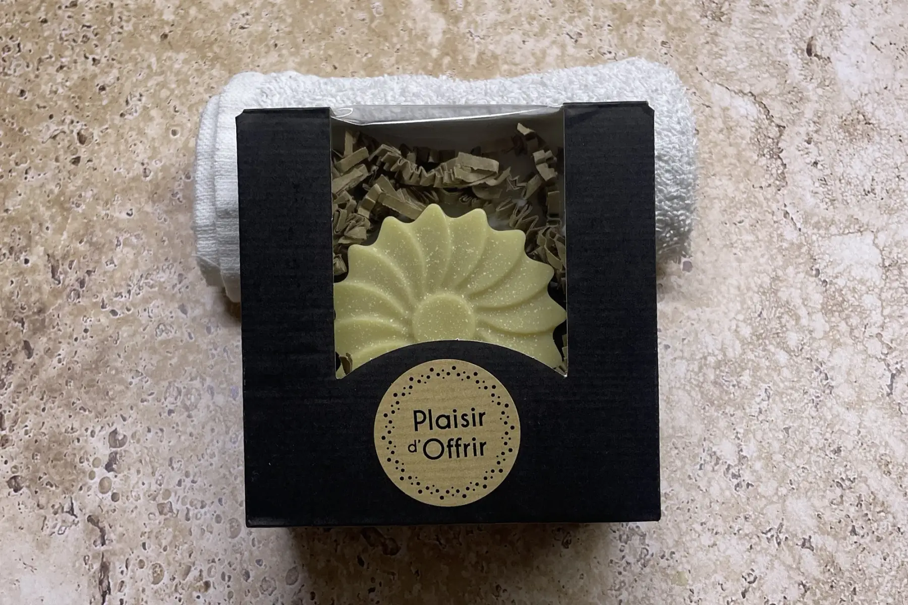 Coffret MARGUERITE – Savon fleuri 80g - FRAIS à la menthe poivrée