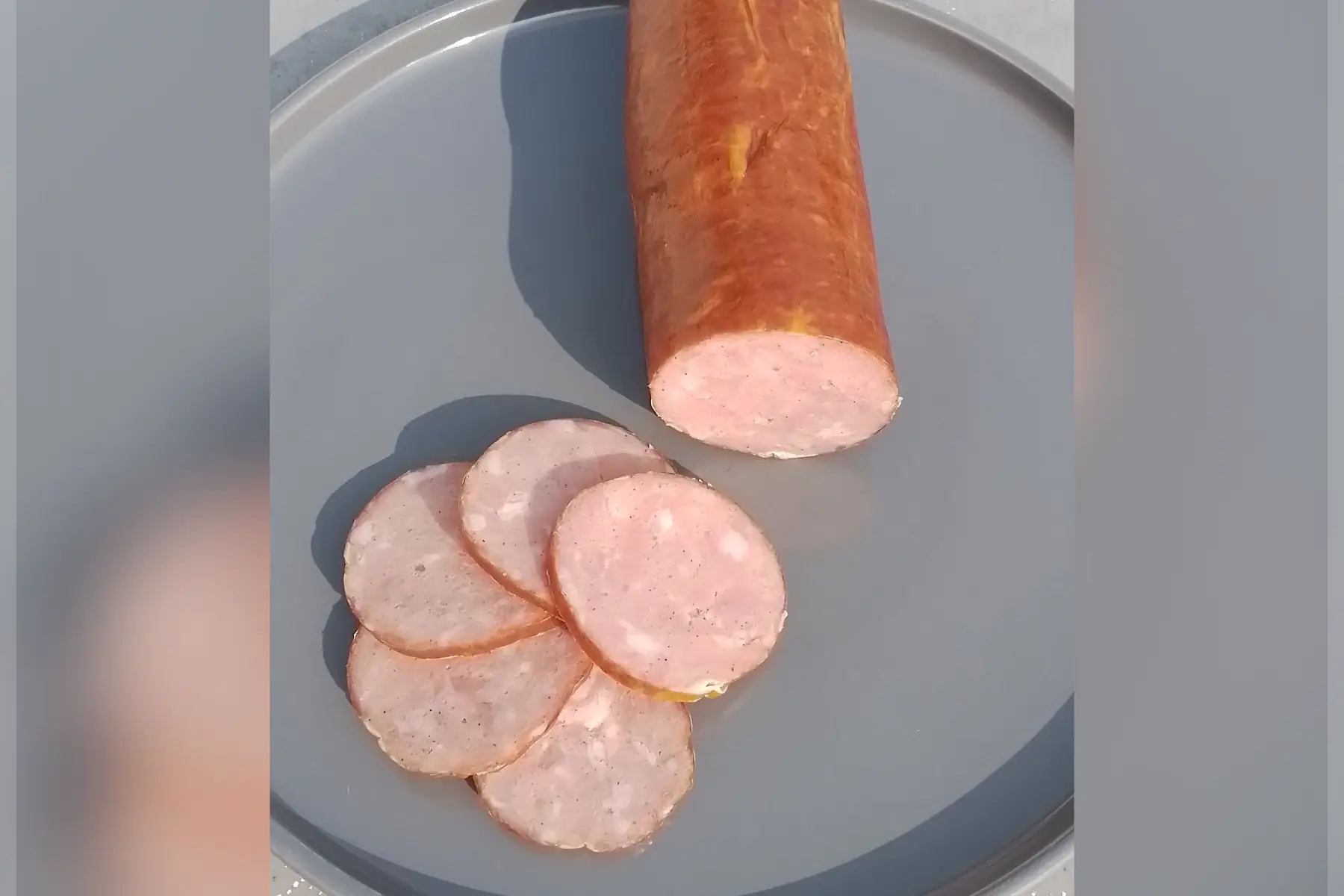 Saucisson à l'ail de volaille