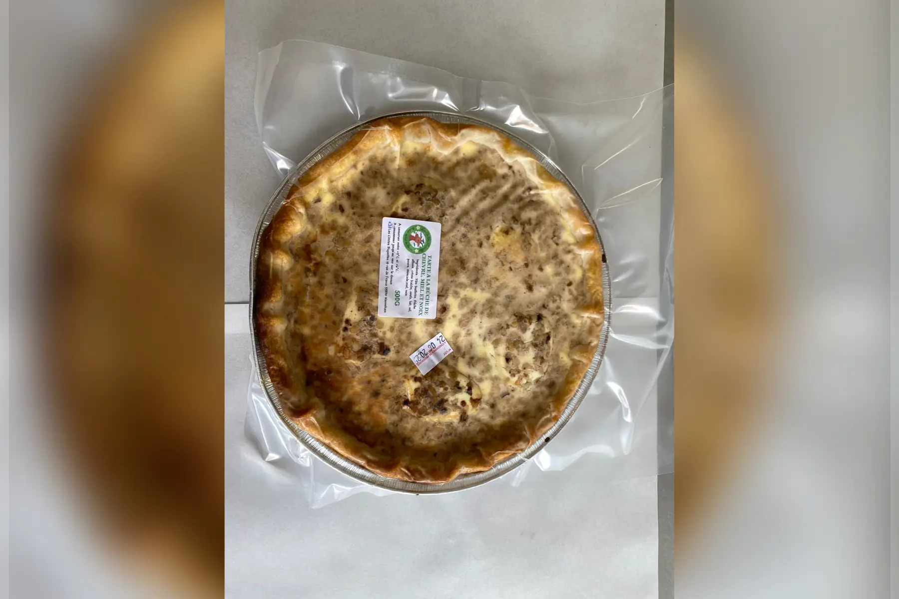 Tarte à la bûche affinée, miel et noix