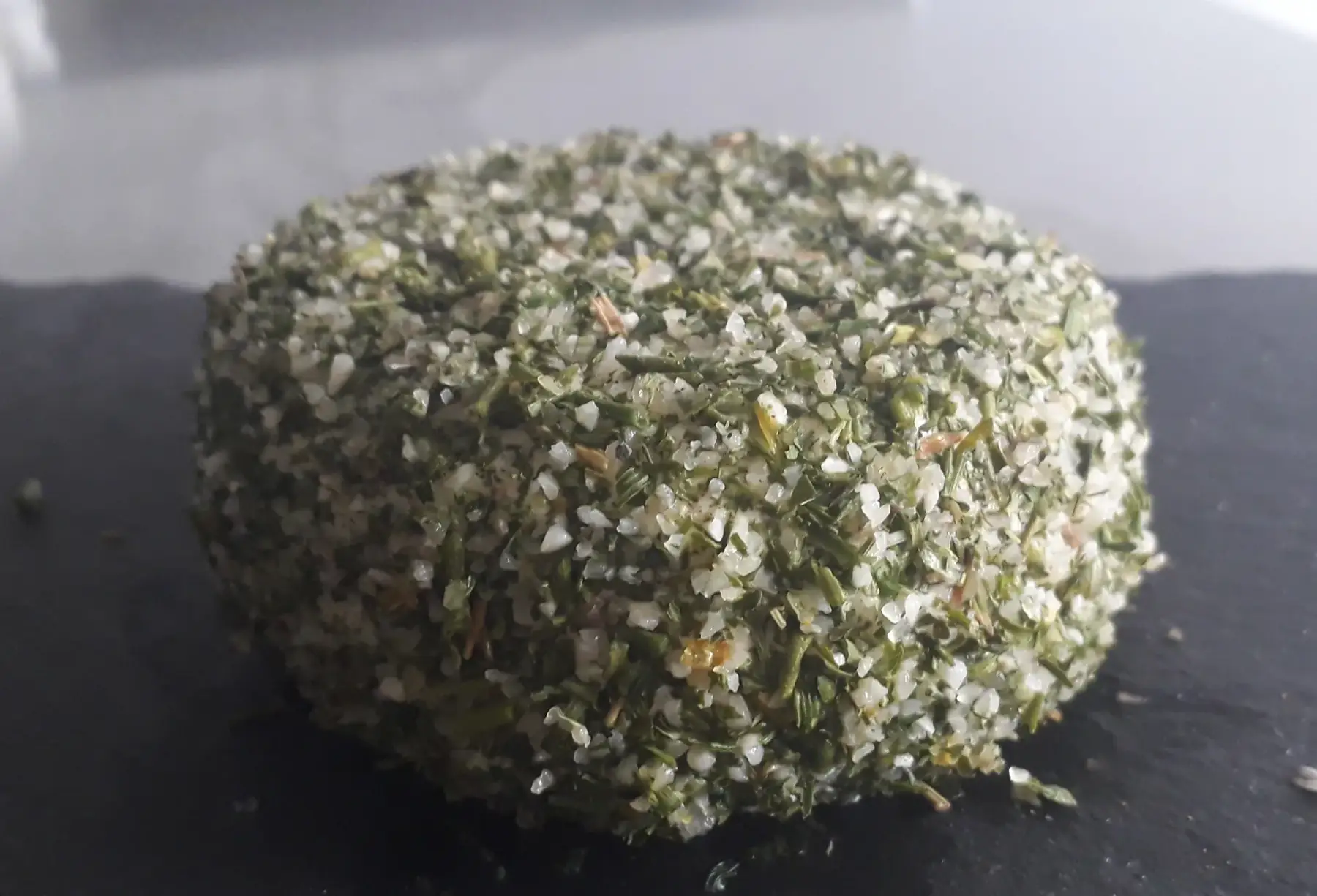 Fromage frais au lait de chèvre pasteurisé - Ail et fines herbes