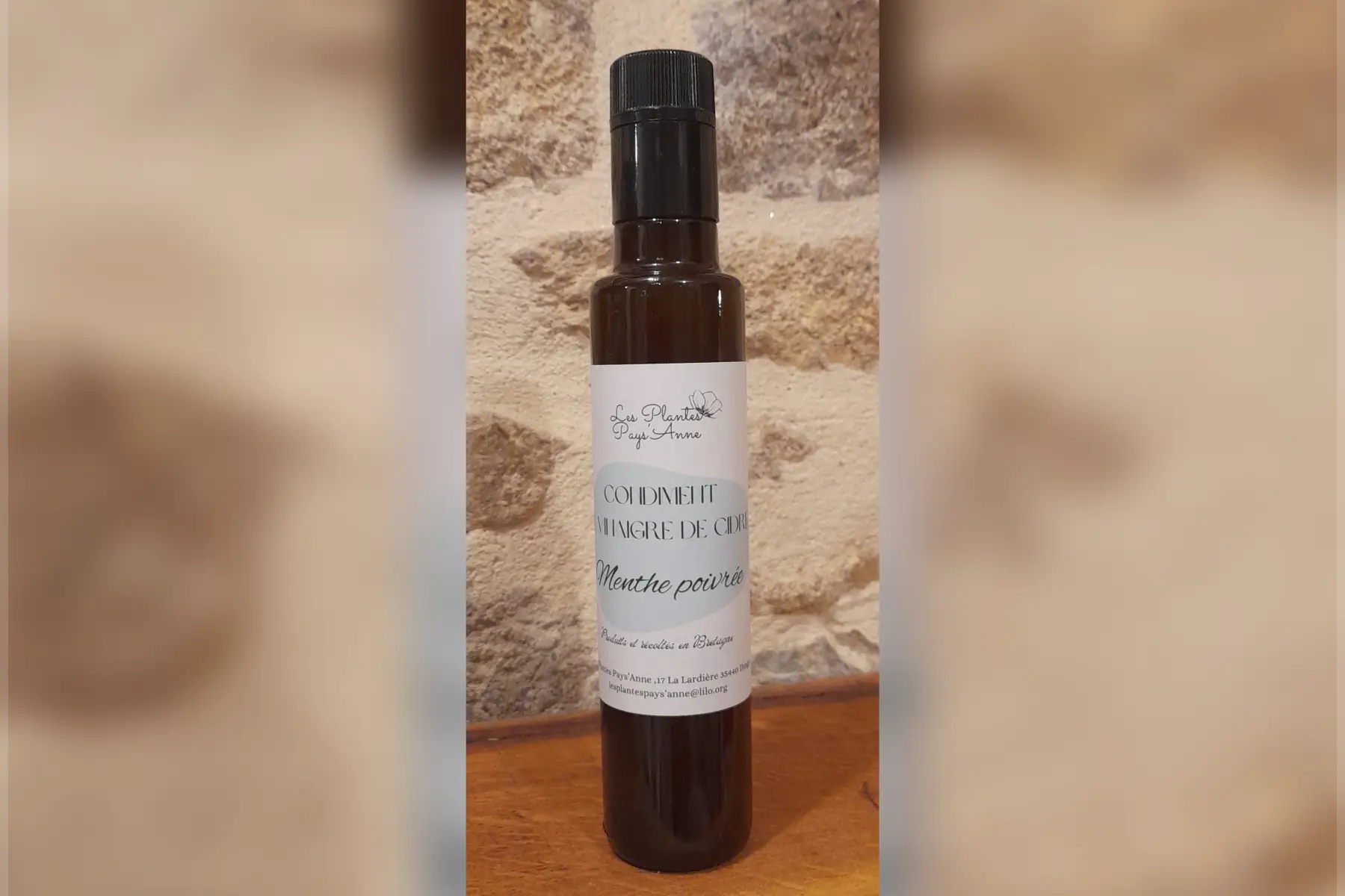 Condiment de vinaigre de cidre à la menthe poivrée