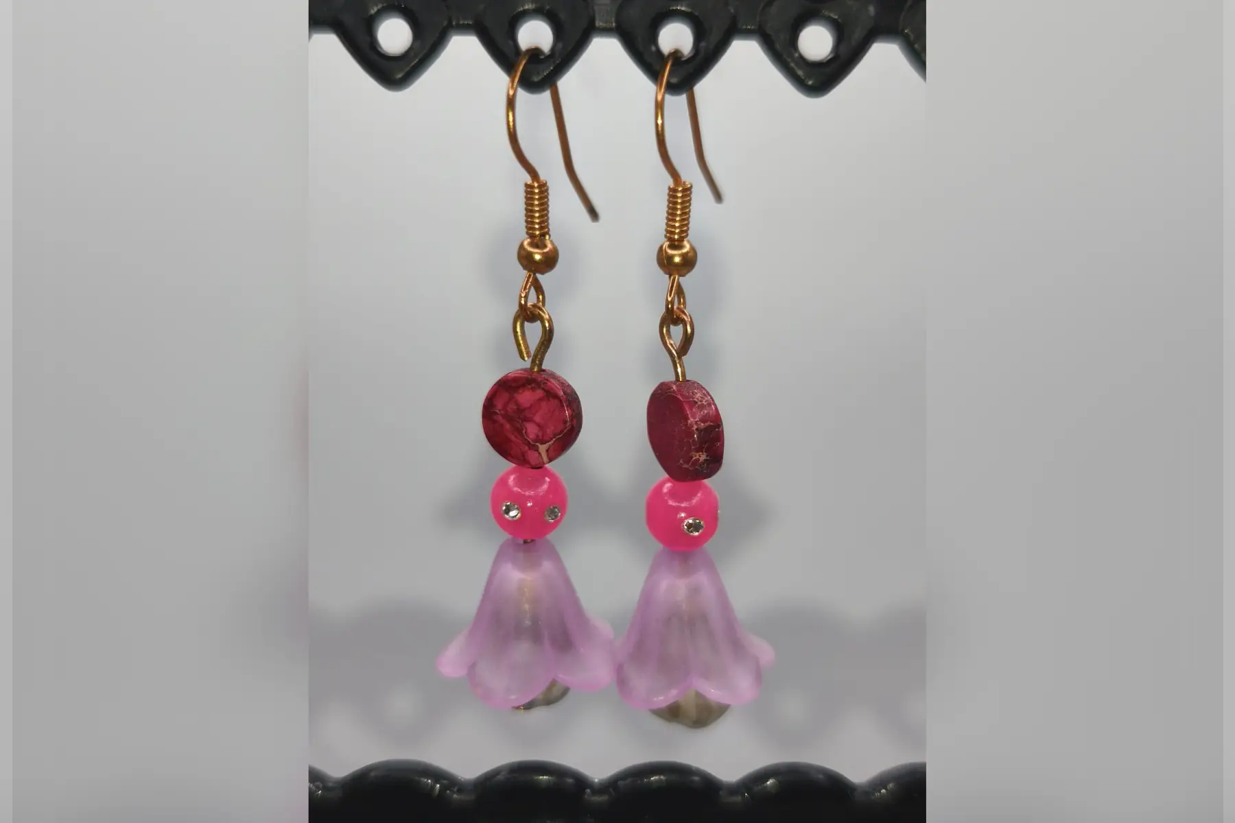 Boucles d’oreilles fleur clochette rose