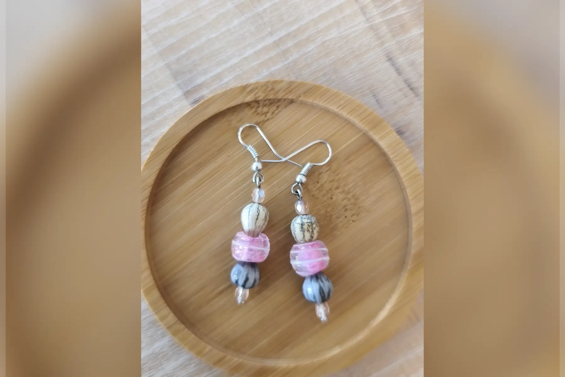 Boucles d’oreilles perles roses