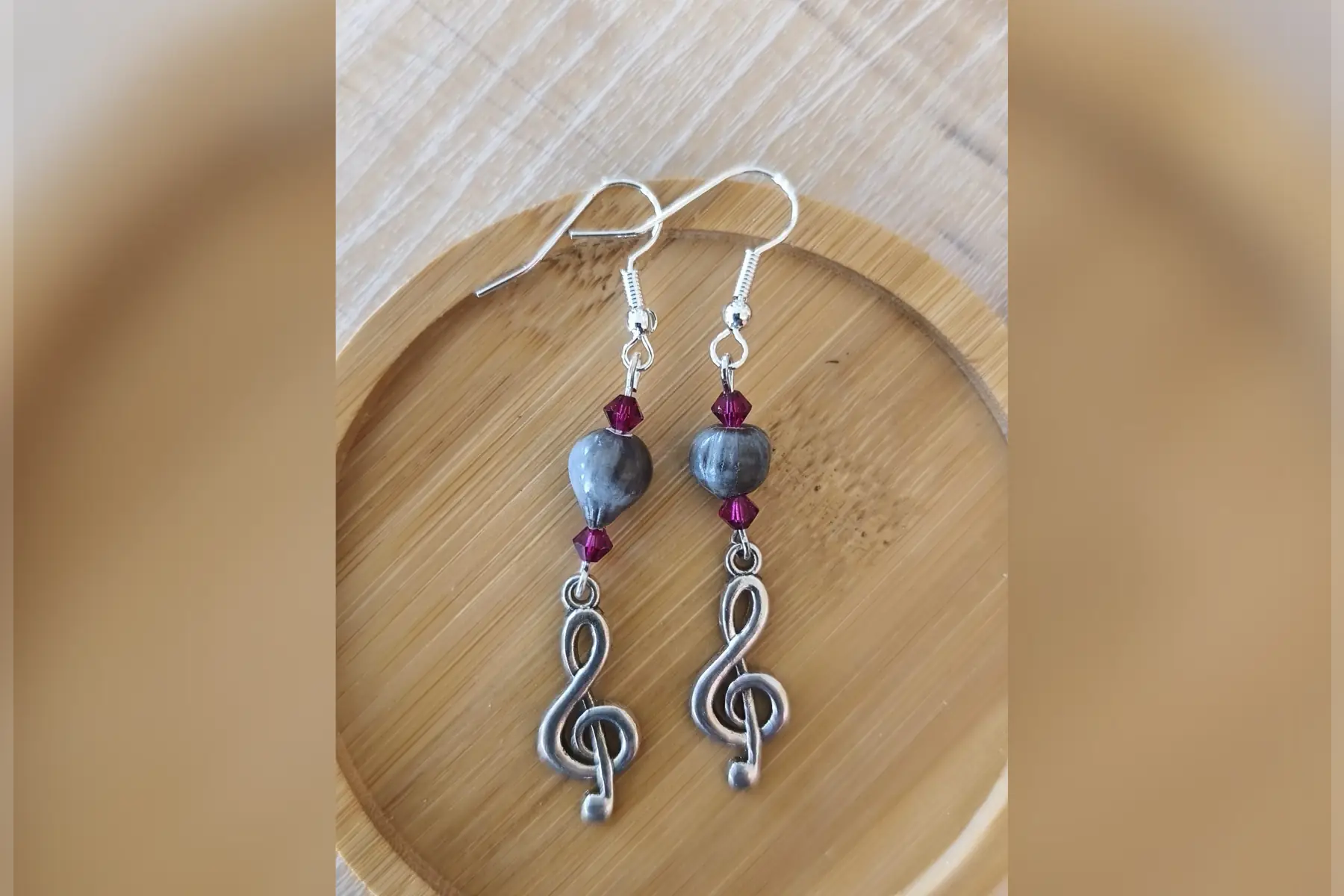 Boucles d’oreilles clef de sol argent prune