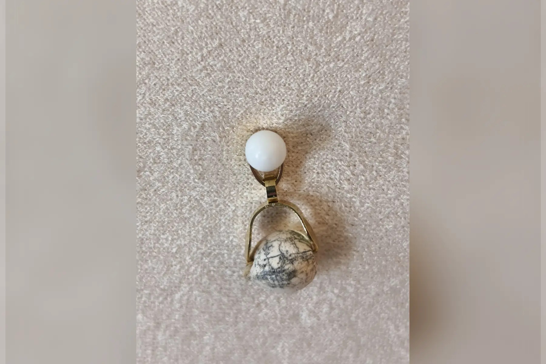 Pendentif simple Larme de Job Doré